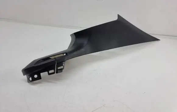 (C) pillar trim