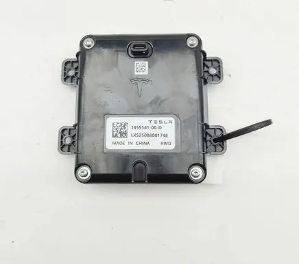 Tesla Model 3 USB control unit 185554100D