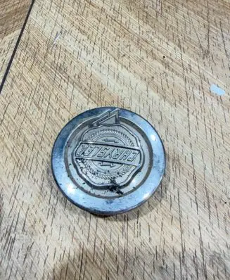 Chrysler 300 - 300C Original wheel cap 04895899AB