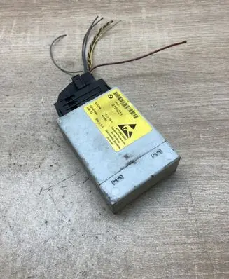 BMW 5 E60 E61 Central console control unit 9183233