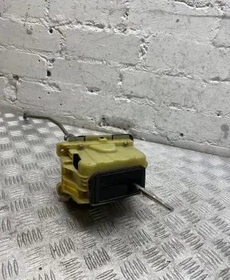 Mercedes-Benz E C207 W207 Gear shifter/selector A2042678124