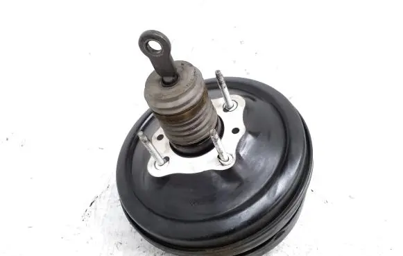 Chrysler Town & Country V Brake booster P68064801AA 32051367