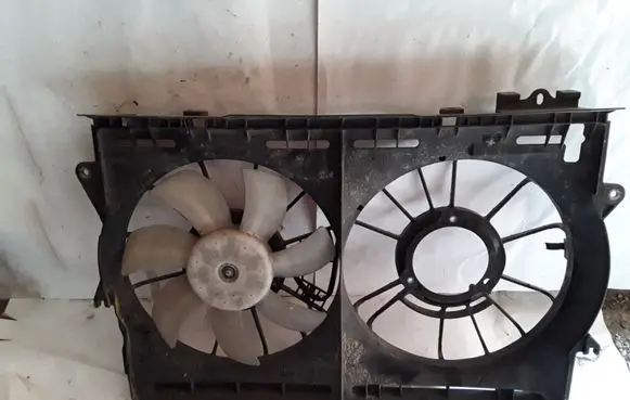 Toyota Avensis T250 Electric radiator cooling fan 163630G060A 1680007091 4227500310
