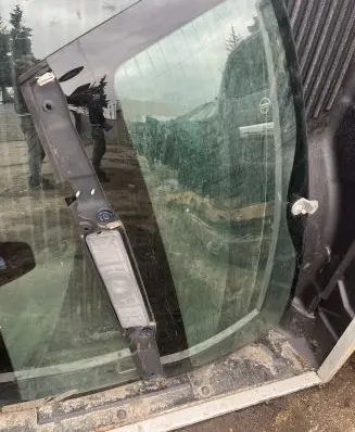 BMW 5 E60 E61 Rear windscreen/windshield window 7163460