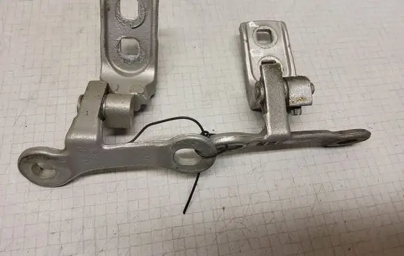 Opel Vectra C Front door hinge set 
