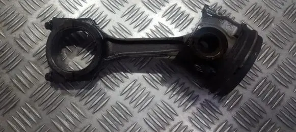 Ford Mondeo Mk III Piston with connecting rod