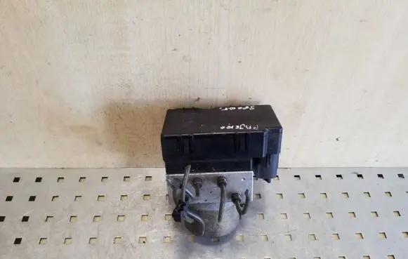 Mitsubishi Pajero Sport I ABS Pump MR955425