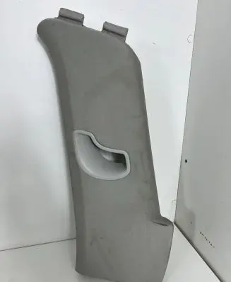 Volkswagen Touareg II (C) pillar trim 7P6867242G