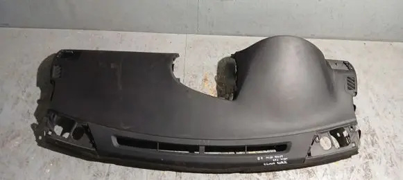 Toyota Avensis T270 Dashboard 0501005020