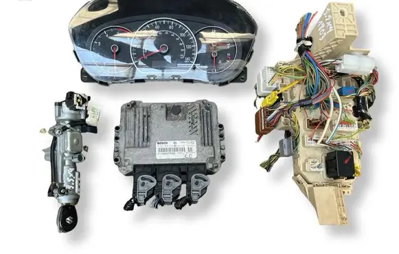 Suzuki SX4 Engine ECU kit and lock set 0281014232 3392069K00