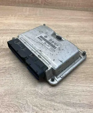 Skoda Fabia Mk1 (6Y) Engine control unit/module ECU 038906019AF 0281010289