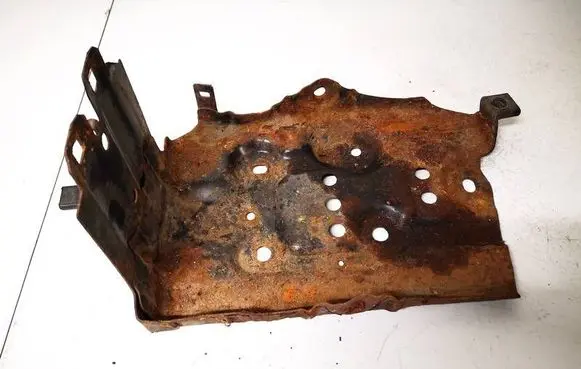 Nissan X-Trail T30 Battery bracket 