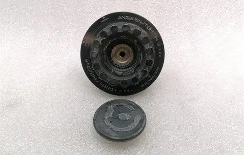 Porsche 911 992 Anti-theft wheel nuts and lock 992601279