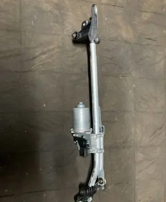 Land Rover Evoque I Front wiper linkage and motor W27116 4425S