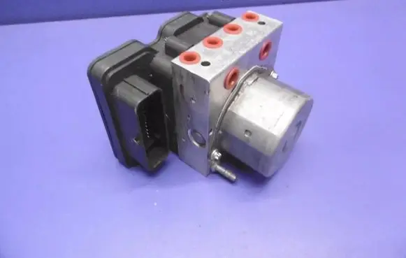 Suzuki Swift II ABS Pump 56110-60PA0 0265956193 5611060PA0