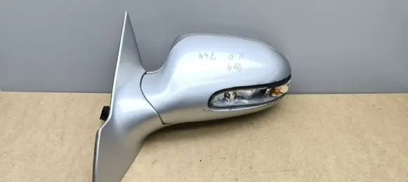 Mercedes-Benz CLK A209 C209 Front door electric wing mirror 332201