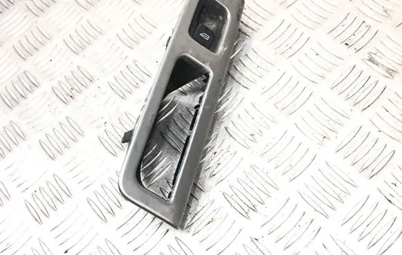 Volvo S40 Electric window control switch 30658449 03451400 65884