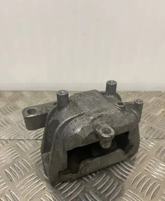 Audi A3 S3 8P Engine mount bracket 1K0199262CB