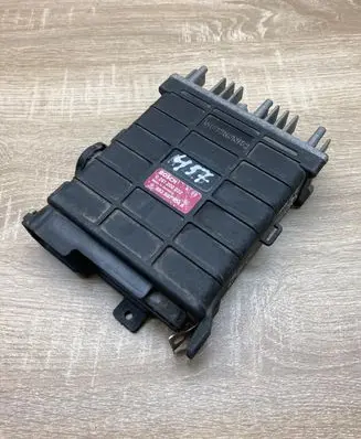 Volkswagen PASSAT B3 Engine control unit/module ECU 893907404A 0261200222