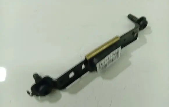 Chrysler 300 - 300C Seat belt adjustment rail 2021178