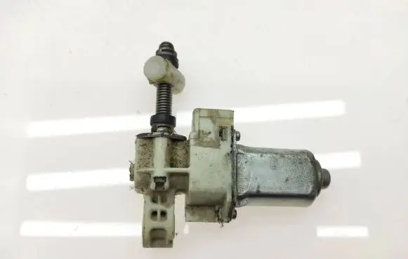Subaru Outback Seat adjustment motor 1658630A 060606 397059220