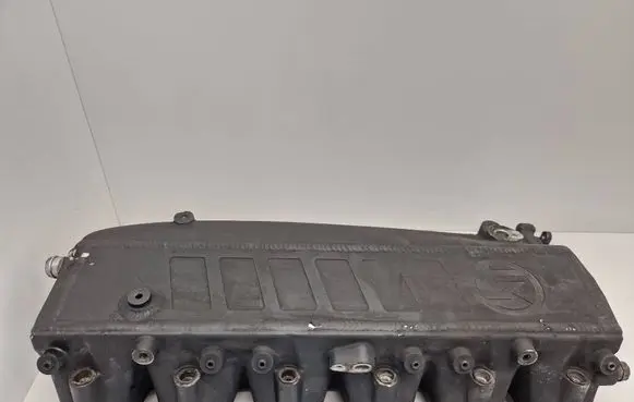 BMW 5 G30 G31 G38 Intake manifold 001001119