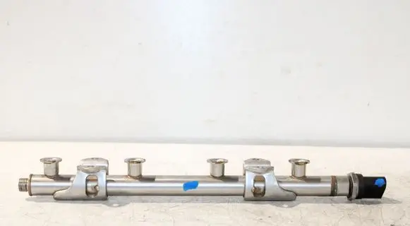 Volkswagen PASSAT B8 Fuel main line pipe 04E133320D 06J906051F