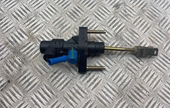 Toyota Corolla Verso AR10 Clutch master cylinder 3142005040 2060512