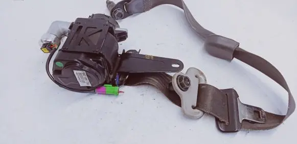 Chevrolet Captiva Front seatbelt E40435137 PC7TWAG7S