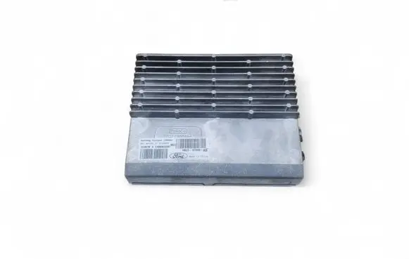 Ford Mustang VI Sound amplifier HR3T18T806AB