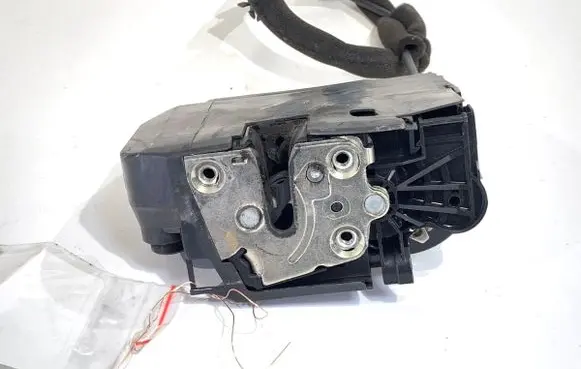 Iveco Daily 6th gen Front door lock 5801529301C