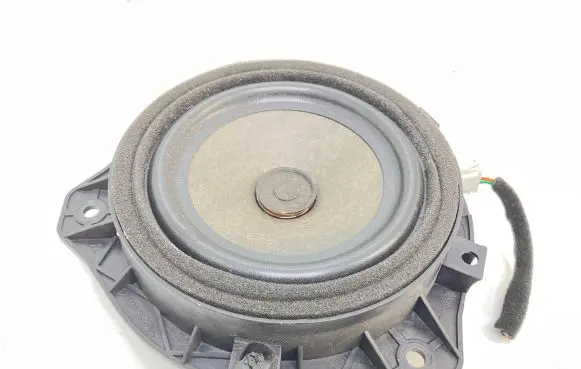 KIA Rio Rear door speaker 963301W500