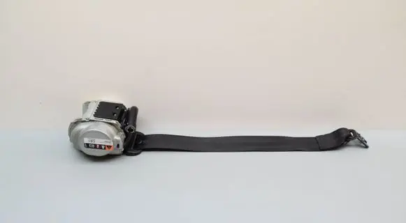 Rear seatbelt