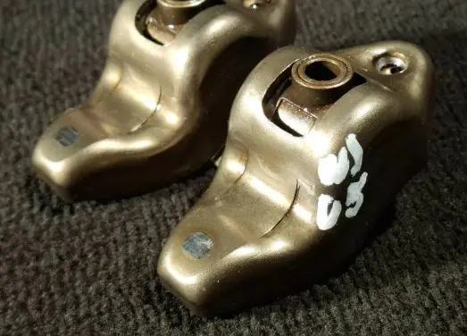 Jeep Grand Cherokee (WJ) Valve rocker arm 