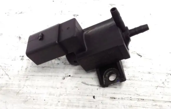 Volkswagen Touareg II Turbo solenoid valve 037906283D