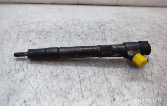 KIA Optima Fuel injector 338002U000