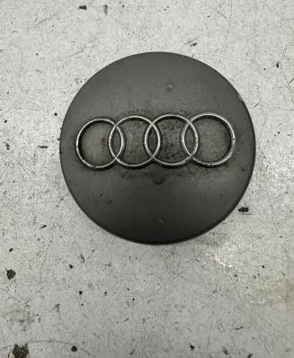 Audi A6 S6 C5 4B Original wheel cap 8D0601170