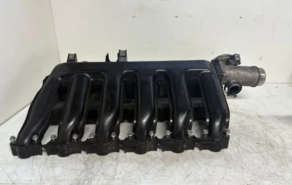 BMW X3 E83 Intake manifold 7790700