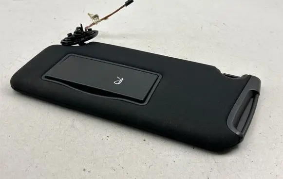 Dodge Charger Sun visor 