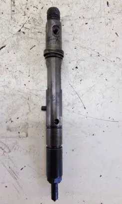 Audi A6 S6 C5 4B Fuel injector 059130201G