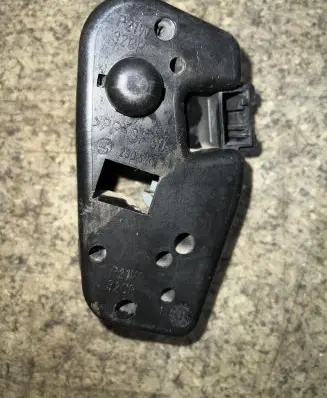 BMW 3 E46 Tail light bulb cover holder 8374810