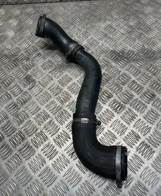 Intercooler hose/pipe