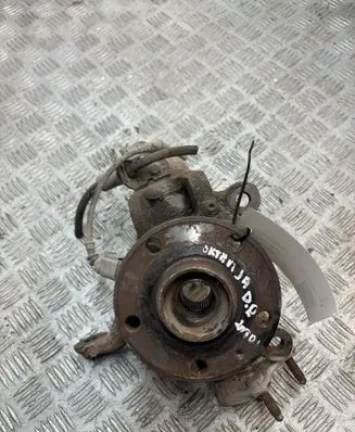 Skoda Octavia Mk2 (1Z) Front wheel hub 