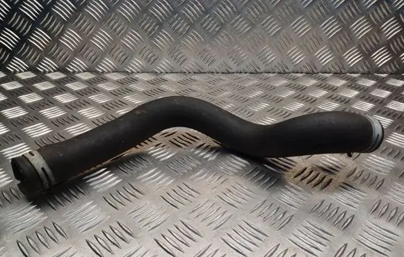 Opel Zafira B Engine coolant pipe/hose 13137048 368135179