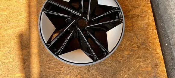 Audi E-tron GT R21 alloy rim 4J3601025 P0T18K0