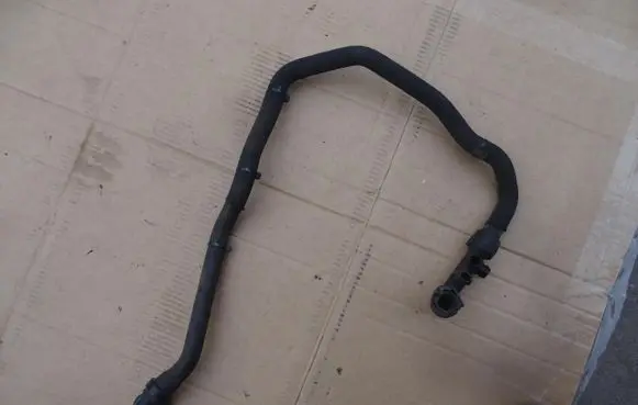 Renault Clio V Engine coolant pipe/hose 215193902R 212013366R