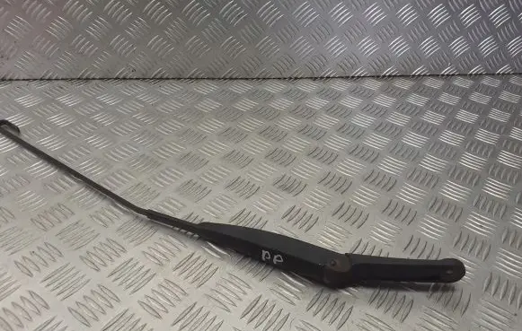 Fiat Panda II Front wiper blade arm