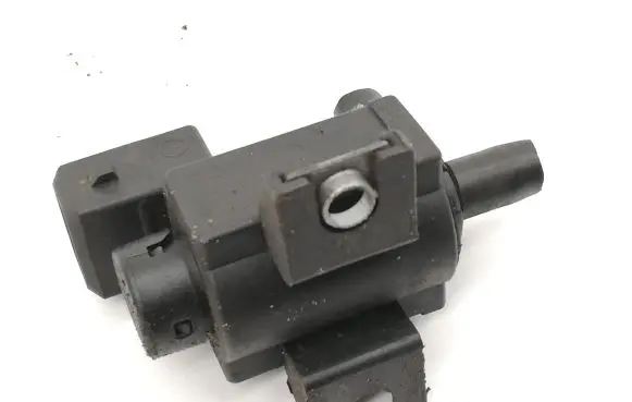 Toyota Corolla Verso E121 Turbo solenoid valve 258600R010