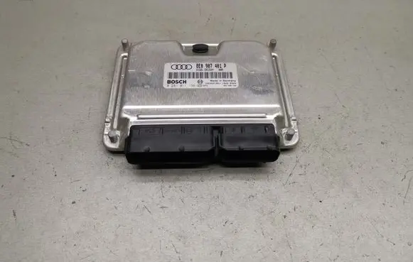 Audi A6 S6 C5 4B Engine control unit/module 8E0907401P 0281011136
