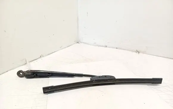 Mercedes-Benz C W203 Rear wiper blade arm A2038201544